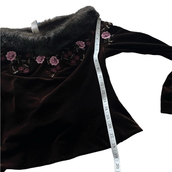 Alex evening shirt blouse Sexy off shoulder Faux fur Burgundy, soft, Valentines - Picture 10 of 10